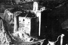 [:es] 1999 | Estudio estratigráfico para la restauración de la Torre del Homenaje del Castillo de Cofrentes [:en] 1999 | Stratigaphic study for the restoration of Cofrentes Castle’s keep