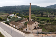 [:es] 2022 | Proyecto de restauración de chimenea en la antigua alcoholera de Aielo de Malferit (Valencia) [:en] 2022 | Restoration project of a chimney in the former distillery of Aielo de Malferit (Valencia) 